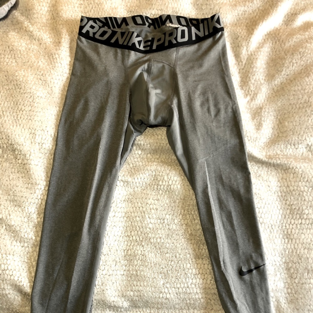 Mens Nike compression tights.